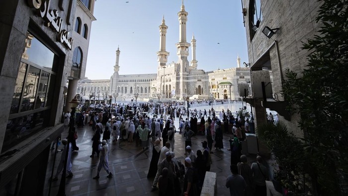 Ribuan Jamaah Haji  dari Seluruh Dunia Telah Tiba di Arab Saudi